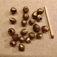 20 stk. gamle perler i messing fra Afrika.